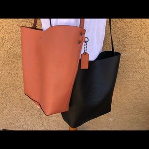 Coach Natural Leather Hudson Duffle Bag Black